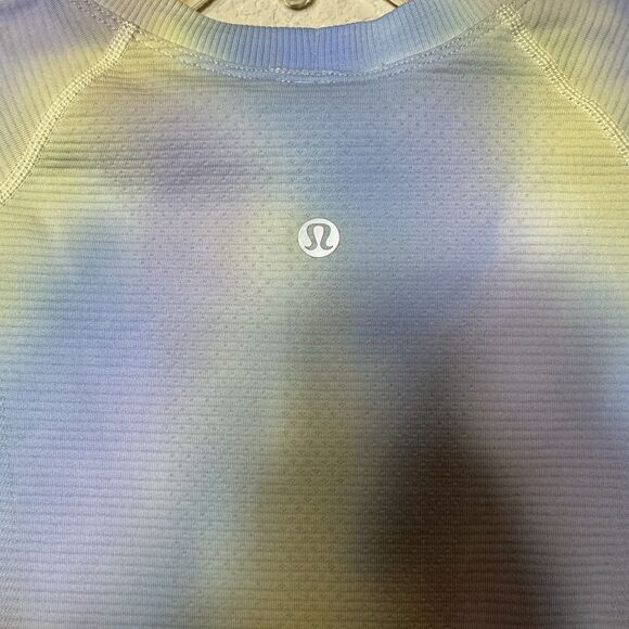 Lululemon Swiftly Tech Short Sleeve 2.0 Hip Length Lavender Frost Multi Sz 10 - Picture 9 of 9